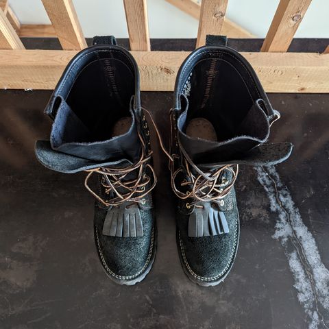 Viberg 155 Smokejumper Work Boot in Seidel Black Oil Tan Roughout