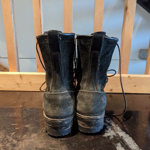 Viberg 155 Smokejumper Work Boot in Seidel Black Oil Tan Roughout