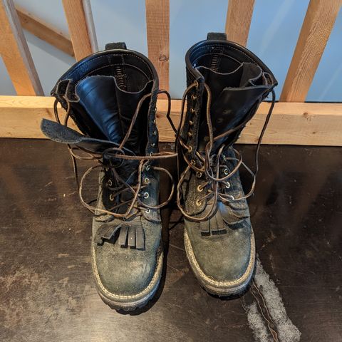 Viberg 155 Smokejumper Work Boot in Seidel Black Oil Tan Roughout