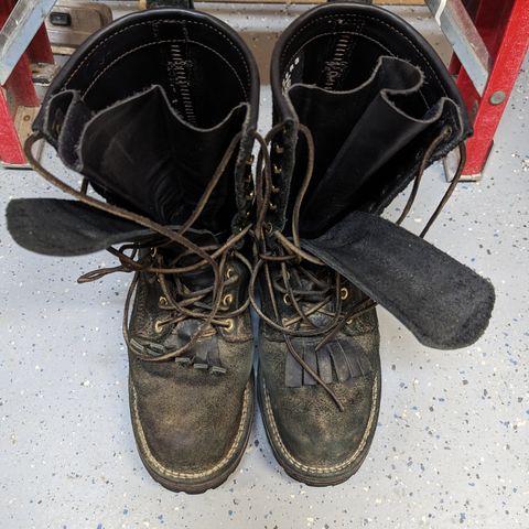 Viberg 155 Smokejumper Work Boot in Seidel Black Oil Tan Roughout