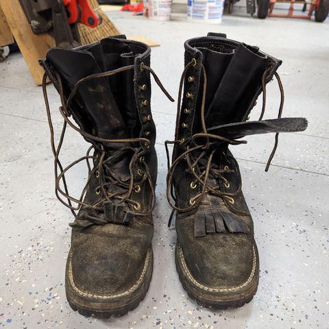 Viberg 155 Smokejumper Work Boot in Seidel Black Oil Tan Roughout