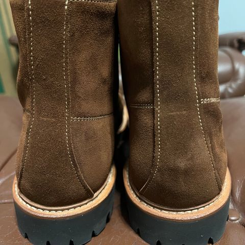 Allen Edmonds Freeport in Snuff Brown Suede