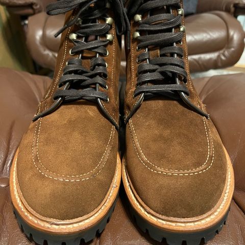 Allen Edmonds Freeport in Snuff Brown Suede
