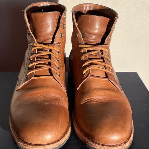 Oak Street Bootmakers Trench Boot in Horween Natural Chromexcel