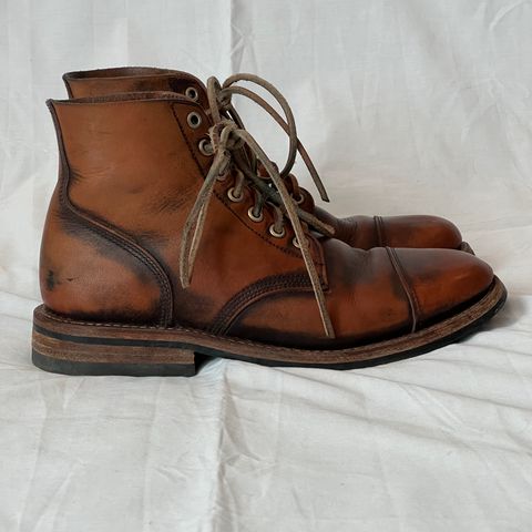 Oak Street Bootmakers Cap-toe Field Boot in Tempesti Brown Overdye Camello Asportabile