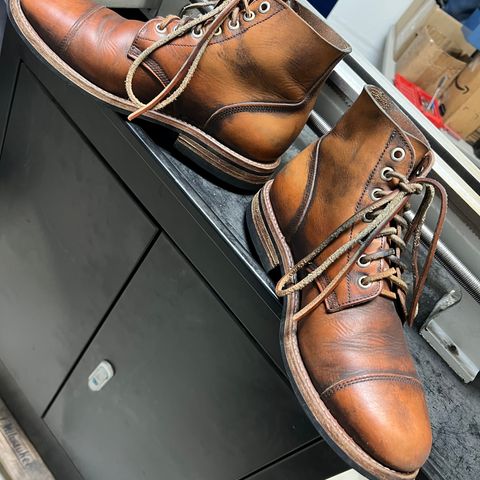 Oak Street Bootmakers Cap-toe Field Boot in Tempesti Brown Overdye Camello Asportabile