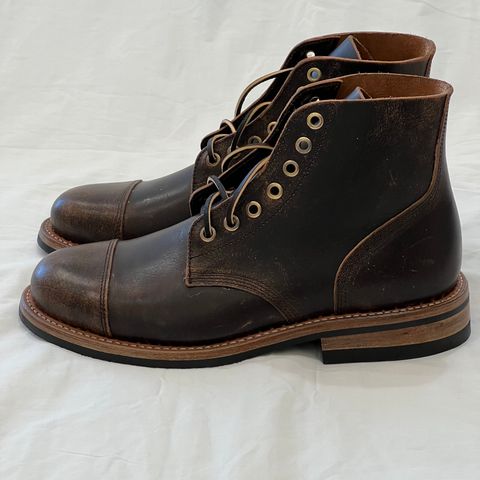 Oak Street Bootmakers Cap-toe Field Boot in Tempesti Brown Overdye Camello Asportabile