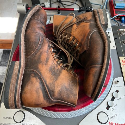 Oak Street Bootmakers Cap-toe Field Boot in Tempesti Brown Overdye Camello Asportabile