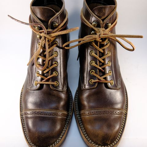 Onderhoud SVC03 Service Boot in Maryam T. Moro Horsebutt