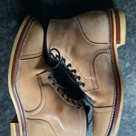 Tahura Captoelari in Conceria Cloe Crust Shell Cordovan