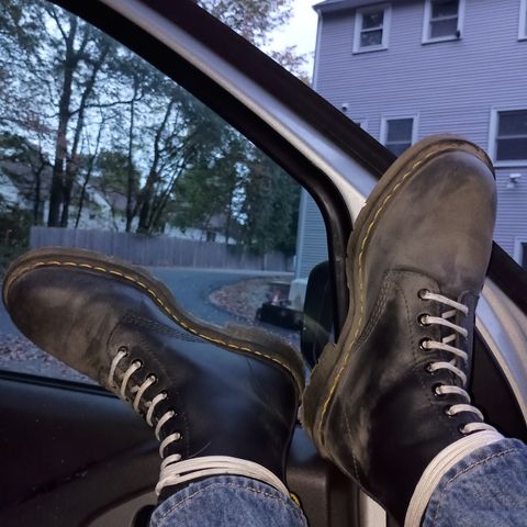 Dr. Martens 1460 SR in Industrial Full Grain