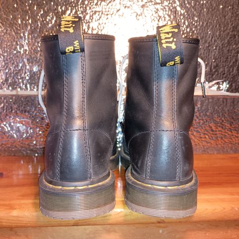 Dr. Martens 1460 SR in Industrial Full Grain