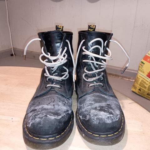 Dr. Martens 1460 SR in Industrial Full Grain