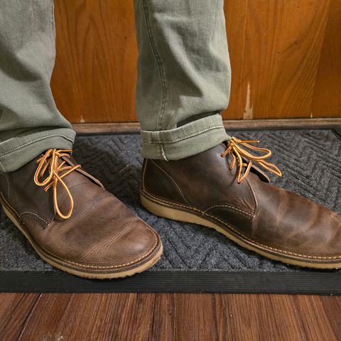 Red Wing Weekender Chukka in S.B. Foot Charcoal Rough and Tough