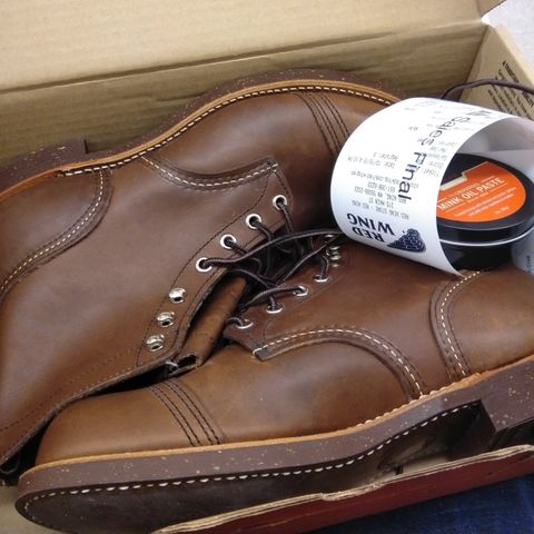 Red Wing Iron Ranger in S.B. Foot Amber Harness