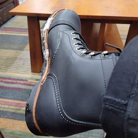 Red Wing Iron Ranger in S.B. Foot Black Harness