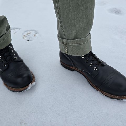 Red Wing Iron Ranger in S.B. Foot Black Harness