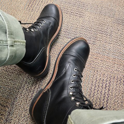 Red Wing Iron Ranger in S.B. Foot Black Harness