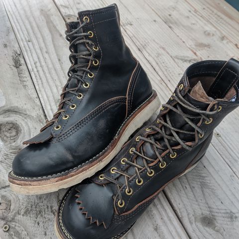 View photo of Wesco Jobmaster in Horween Black Chromexcel Horsehide