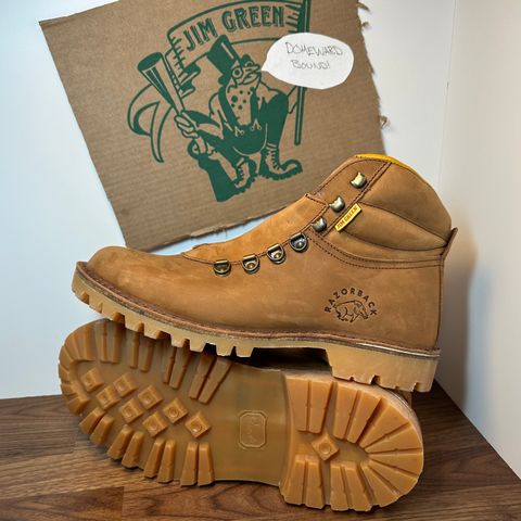 Jim Green Razorback in Fudge Crazy Horse