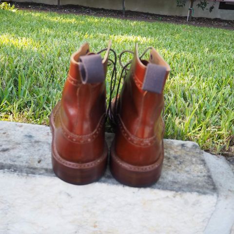 Tricker's Stow Country Boot in Unlisted Leather