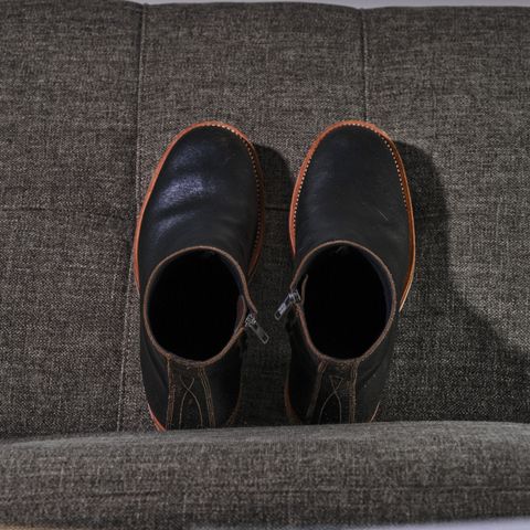 Fortis Antasena Sidezip in Horween Huntsman Black Waxed Flesh