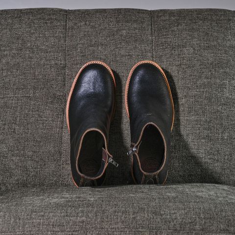 Fortis Antasena Sidezip in Horween Huntsman Black Waxed Flesh
