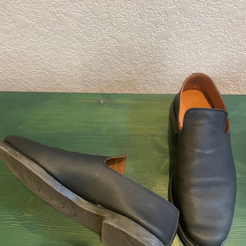 Viberg Slipper in Maryam Nero Washed Kangaroo