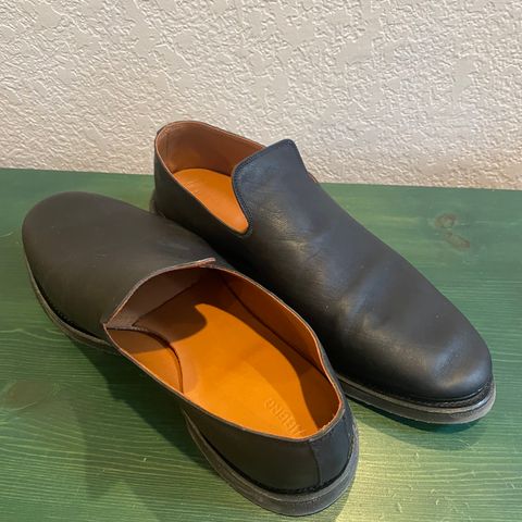 Viberg Slipper in Maryam Nero Washed Kangaroo