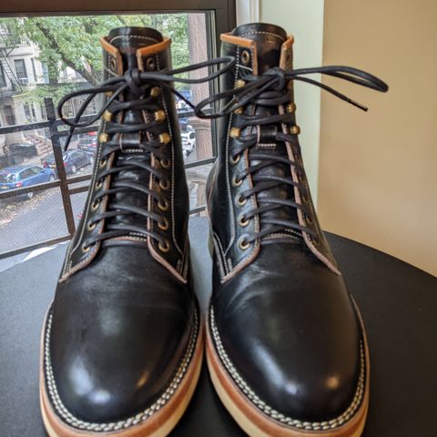 Monroe 19927 in Shinki Black Oiled Horsebutt
