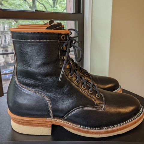 Monroe 19927 in Shinki Black Oiled Horsebutt