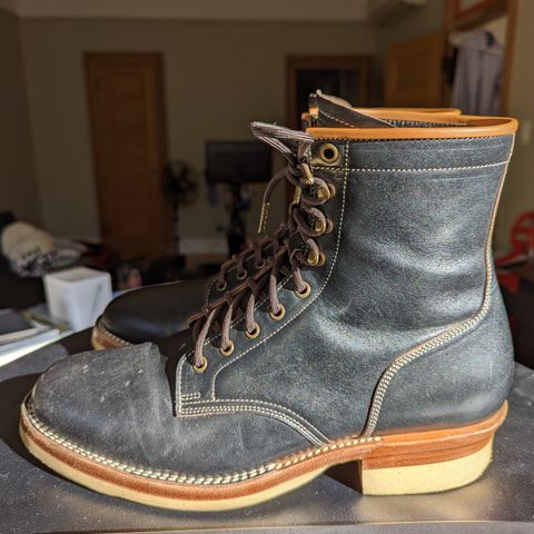 Monroe 19927 in Shinki Black Oiled Horsebutt