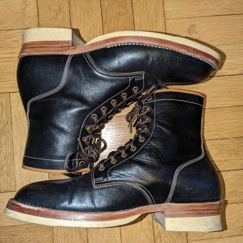 Monroe 19927 in Shinki Black Oiled Horsebutt