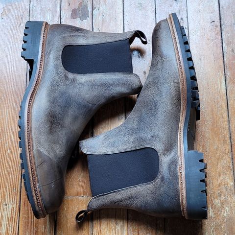 Meermin Chelsea Boot in C.F. Stead Gaucho Waxy Kudu