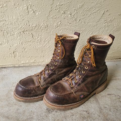 View photo of Thorogood American Heritage 8" Moc Toe in Seidel Trail Crazy Horse