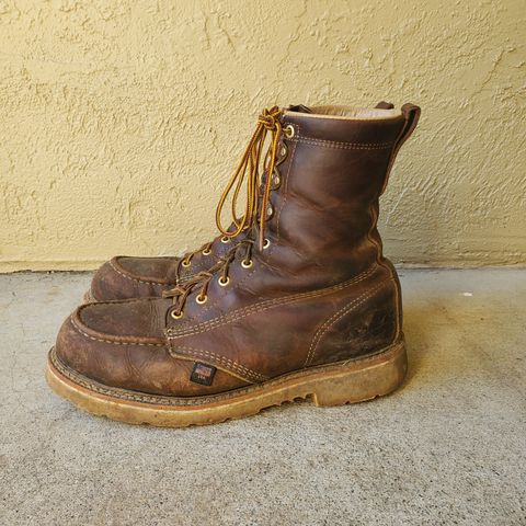 View photo of Thorogood American Heritage 8" Moc Toe in Seidel Trail Crazy Horse