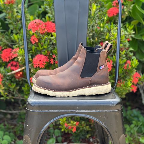 Danner Bull Run Chelsea in Brown Full Grain