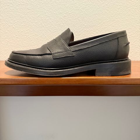 Search result thumbnail of Blackstock & Weber The Ellis Penny Loafer in Pebble Leather Onyx