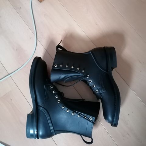 Nicks Ranger in Black Heavy Duty