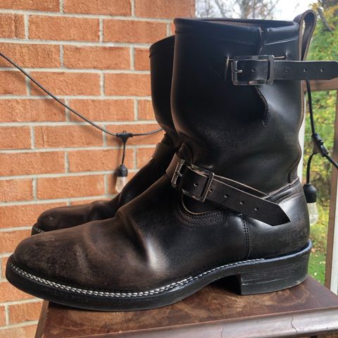 Viberg Engineer in Maryam Black Horsebutt
