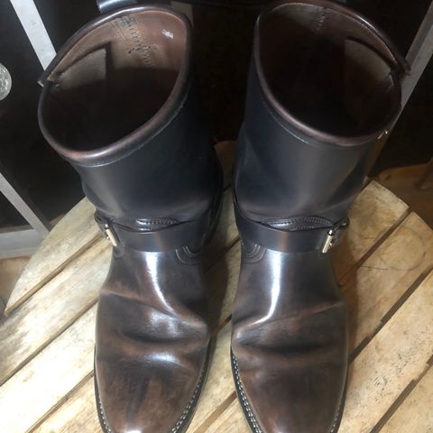 Viberg Engineer in Maryam Black Horsebutt