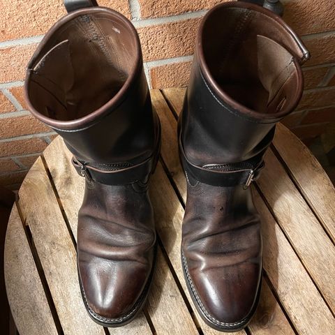 Viberg Engineer in Maryam Black Horsebutt