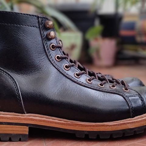 Craft & Glory Monkey Explorer Boots in Raven Black Buffalo Leathee