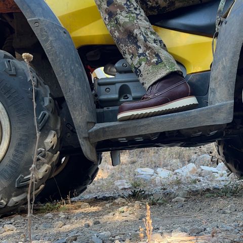 Grant Stone Field Boot in Seidel Walnut Bison