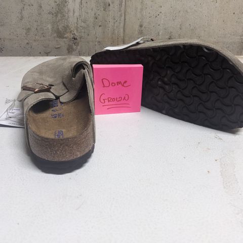 Birkenstock Boston in Taupe Suede