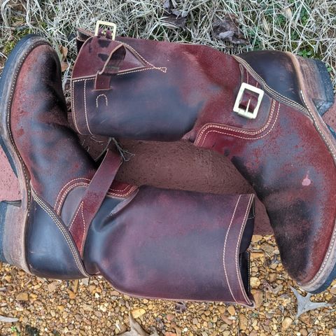 View photo of Unsung U 22-2 Engineer Boot in Horween Burgundy Workshoe Butt Roughout