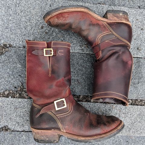 View photo of Unsung U 22-2 Engineer Boot in Horween Burgundy Workshoe Butt Roughout