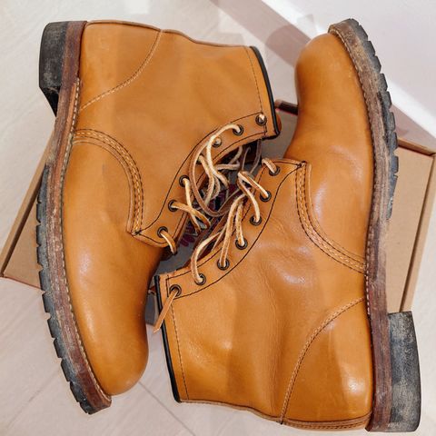 View photo of Red Wing Beckman in S.B. Foot Chestnut Featherstone