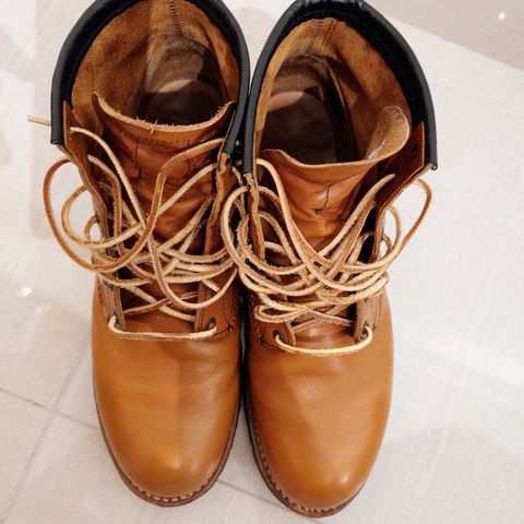 View photo of Red Wing Beckman in S.B. Foot Chestnut Featherstone