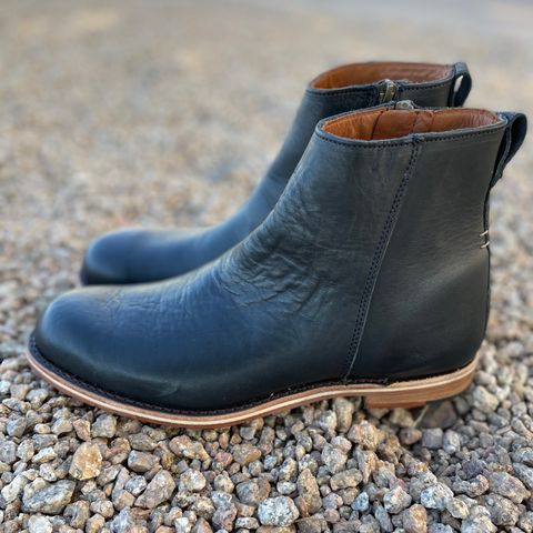 View photo of HELM Boots The Pablo in B' Leather Black Balthazar